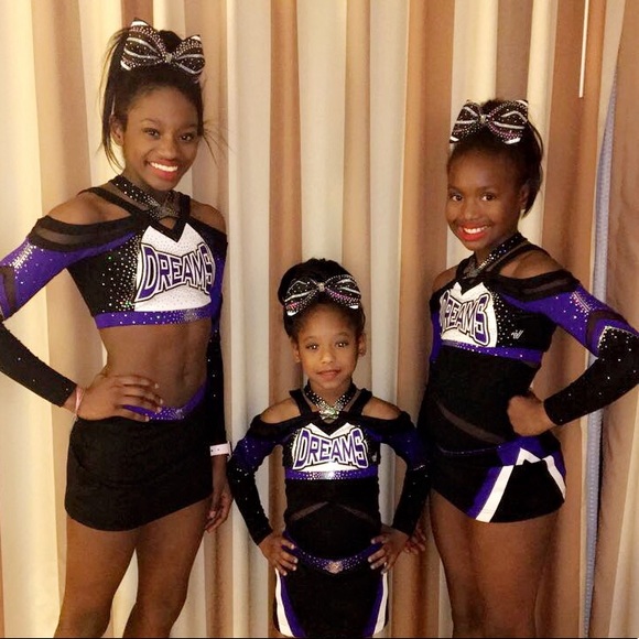 Meet your Posher, Christa - Picture 2 of 3